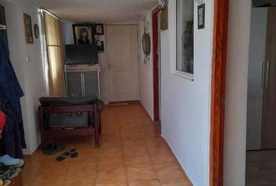 Casă cu 3 camere în Boteni - 5