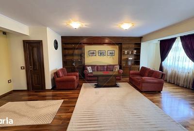 Apartament cu 3 camere în Central - 2