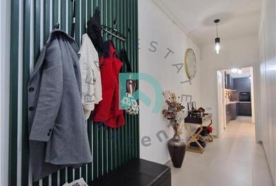 Penthouse, Qualis 2, Tractorul - 19