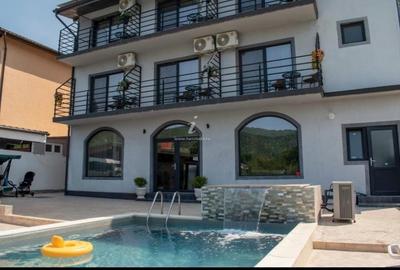 Hotel/Pensiune, de 20 mp, în Eșelnița - 1