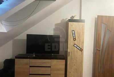 Apartament cu 3 camere semidecomandat în Florești - 1