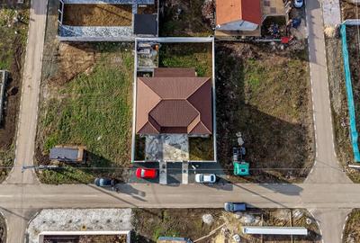 Duplex cu 8 camere cu Canalizare în Vladimirescu - 12