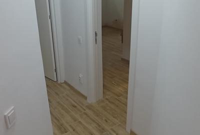 Apartament cu 3 camere decomandat în Cantemir - 11