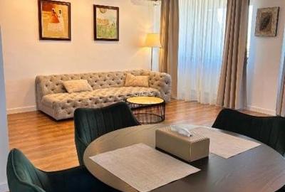 Apartament cu 3 camere semidecomandat, mobilat în Parcul Carol