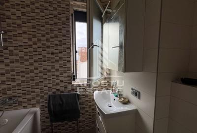 Penthouse cu 3 camere decomandat, mobilat în Aradului - 11