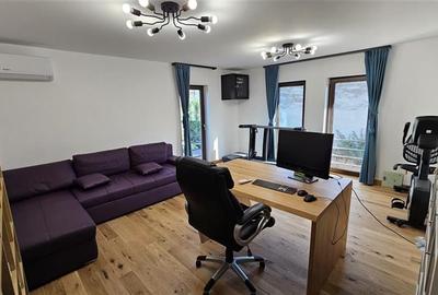 Casa renovata 200mp pe 2 niveluri,parcare, curte cu foisor,Centru, str.Nicolae B - 6