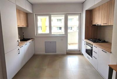 Apartament cu 2 camere semidecomandat, mobilat în Apărătorii Patriei