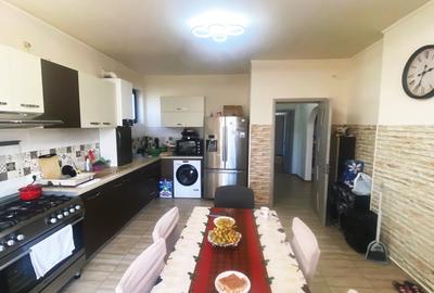 Casă individuală cu 7 camere cu Canalizare în Ștefăneștii de Jos - 12