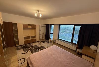 Proprietar, ap.2 camere langa metrou Jiului, spatios, loc parcare