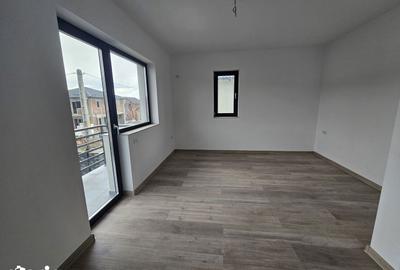 Casă cu 4 camere cu Teren 390 Mp în Ștefănești - 9