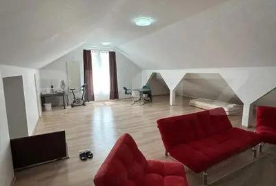 Casă cu 5 camere cu Teren 862 Mp în Lipovei