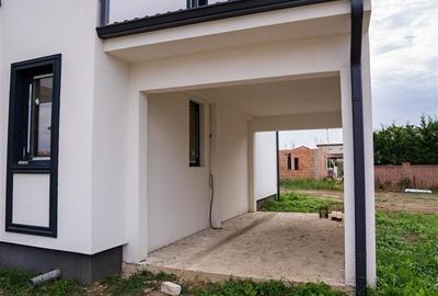 Casă cu 5 camere cu Canalizare în Aeroport - 8