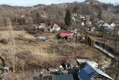 Teren de 1626 mp, în Slănic - 2