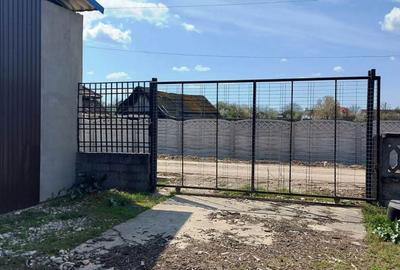 Casă cu 2 camere în Cârbești - 1