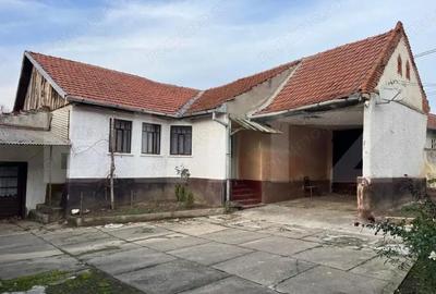 Casă cu 3 camere cu Teren 3000 Mp în Central - 6