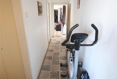 Apartament cu 3 camere semidecomandat, mobilat în Podu Roș - 9