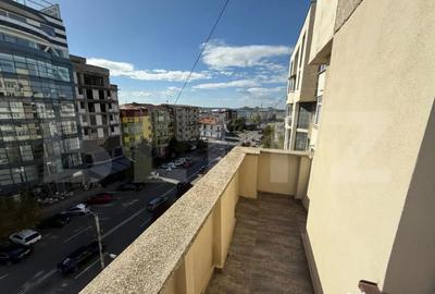 Apartament cu 3 camere decomandat în Calea București - 5