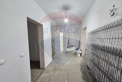 Casă cu Teren 1439 Mp în Darova - 9