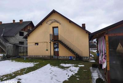Casă cu 5 camere cu Teren 1000 Mp în Lerești - 13