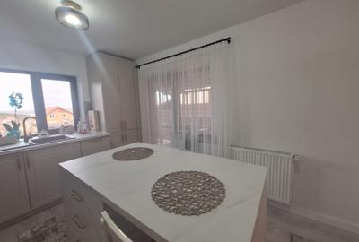 Casă individuală cu 5 camere cu Canalizare în Câmpenești - 19