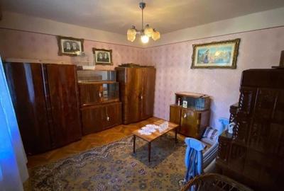 Casă de vânzare, 5 Camere, 160 mp, Carei - 2