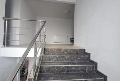 Casă cu 5 camere cu Teren 936 Mp în Central - 5