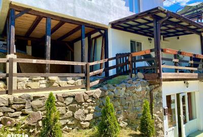 Casă cu Teren 1800 Mp în Central