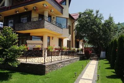 Casă cu 8 camere cu Teren 1280 Mp în Valea Doftanei - 1