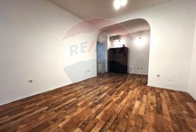 Apartament cu 3 camere de vanzare in vila zona Eminescu/Dacia - 3