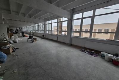 Birou, de 10 mp, în Aleea Carpați - 24