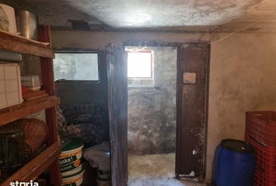 Casă cu 2 camere cu Teren 612 Mp în Moroeni - 4