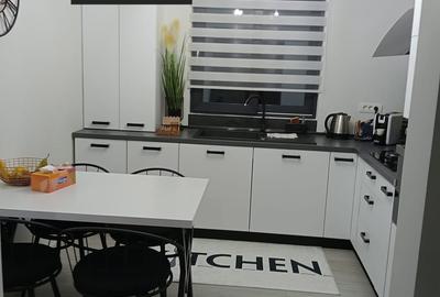 Casă cu 3 camere cu Teren 770 Mp în Costinești - 4