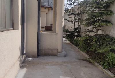 Casă cu 3 camere cu Teren 138 Mp în Inel II