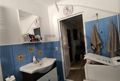 Casă cu 2 camere cu Teren 20 Mp în Beiuș