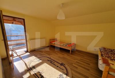 Casă cu 4 camere cu Teren 6300 Mp în Someșeni