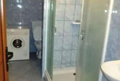 Garsonieră decomandată în Central - 2