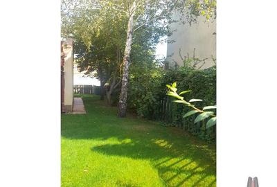 Casă cu 4 camere decomandat cu Teren 375 Mp în Central