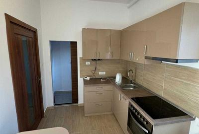 Apartament cu 3 camere decomandat în Punctele Cardinale - 2