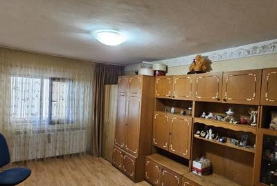 Abator/ Far / Apartament 2 camere , parter cu balcon - 4