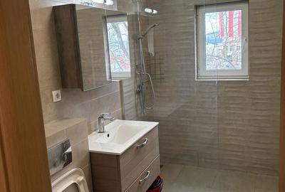 Apartament cu 3 camere în Central - 3