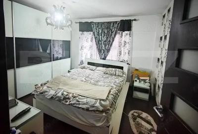 Apartament cu 3 camere semidecomandat în Central - 8