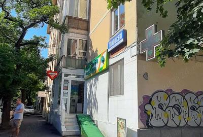 Proprietar vand apartament ultracentral, 50 mp, loc de parcare, clima,balcon,centrala proprie mobila - 3