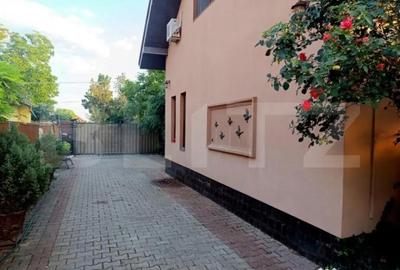 Casă cu 5 camere cu Teren 720 Mp în Utvin - 4