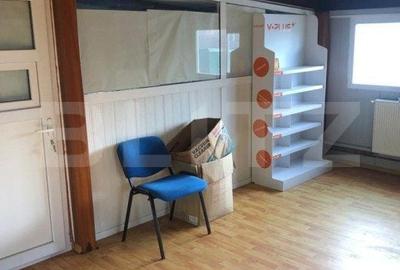 Spațiu comercial, de 260 mp, în Central - 11