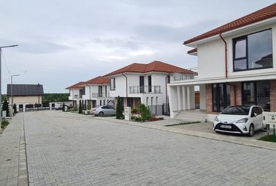 Vila duplex+2 locuri parcare Mogosoaia padure - 1