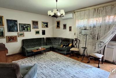 Vanzare apartament 3 camere, confort sporit, zona Napoca