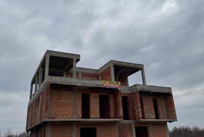 Casă cu 3 camere în Central - 2