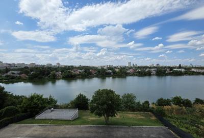 APARTAMENT CU TERASA GENEROASA SI VEDERE UNICA CATRE LAC