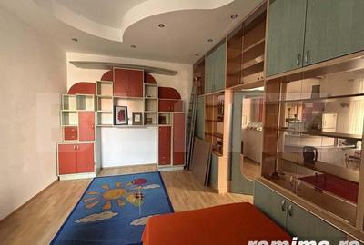 Apartament cu 3 camere decomandat în Centru Civic - 2