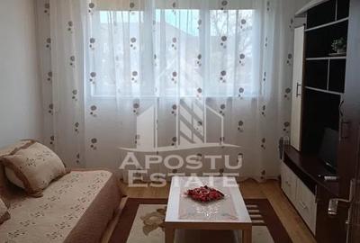 Garsonieră decomandată, mobilată în Lipovei